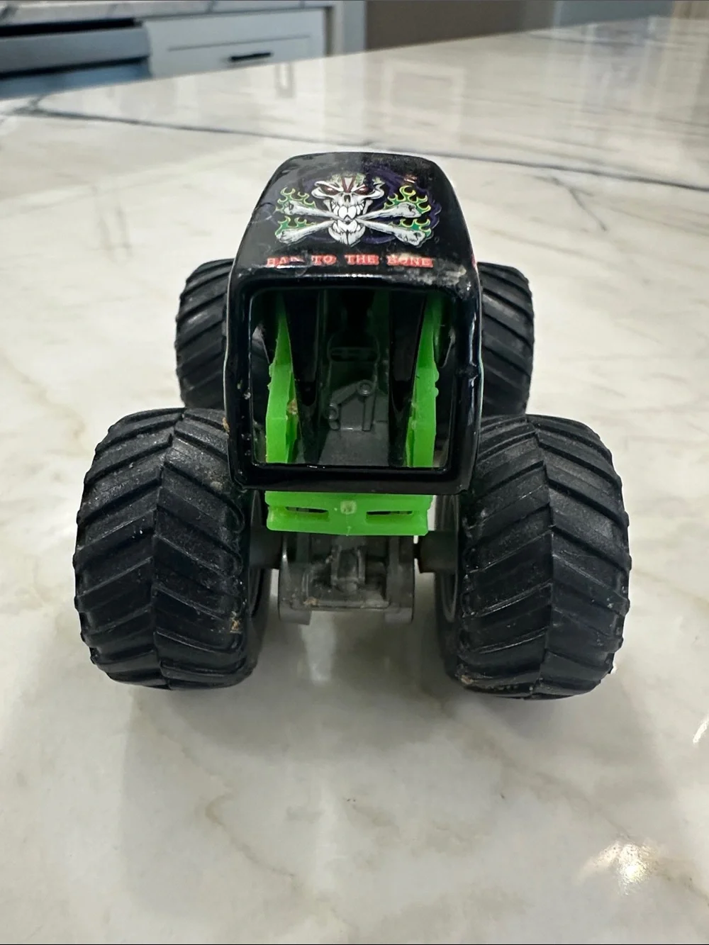 Hot‎ Wheels Monster Jam Truck  Grave Digger 1:64